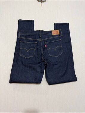 Levi's Women's Skinny Jeans in Dark Indigo